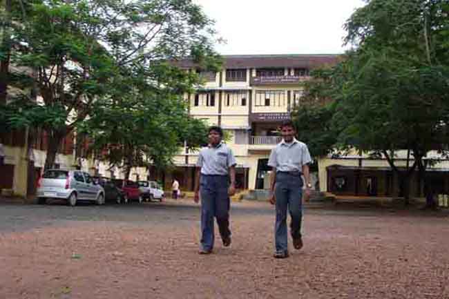 പ്രമാണം:Stephrem91.jpg