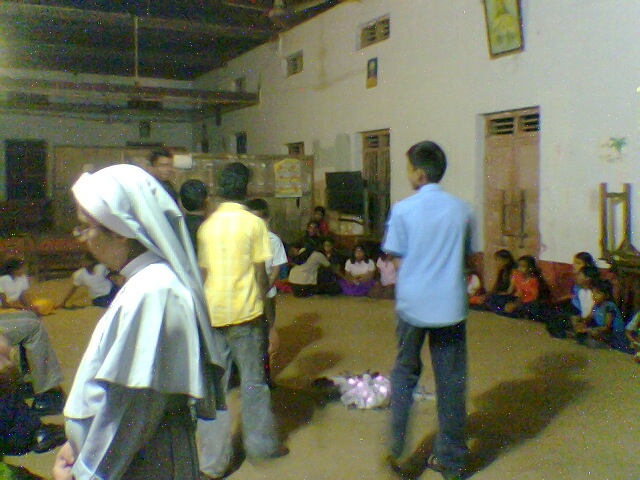 പ്രമാണം:27025S&G5.jpg