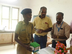 എസ്.പി.സി കേഡറ്റുകൾക്ക് എ.ടി.എം കാർഡ് വിതരണം
