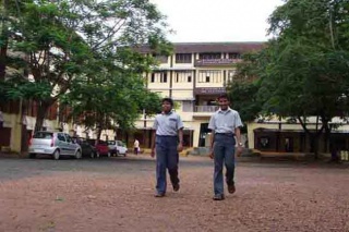സ്കൂള്‍ ചിത്രം